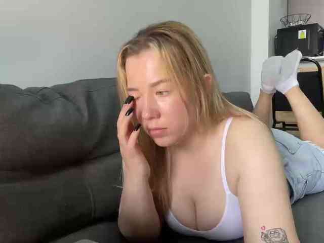 AlyraSun's webcam live show