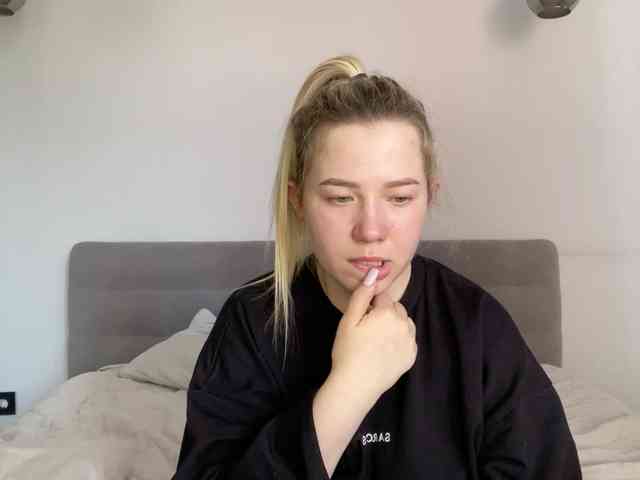 AlyraSun webcam