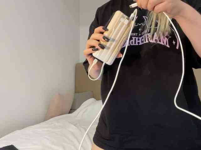 AlyraSun webcam