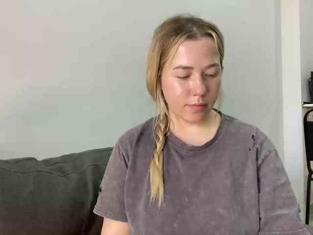 AlyraSun webcam
