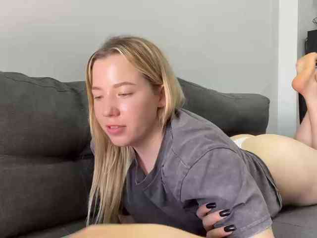AlyraSun webcam