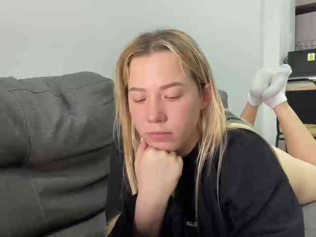 AlyraSun webcam
