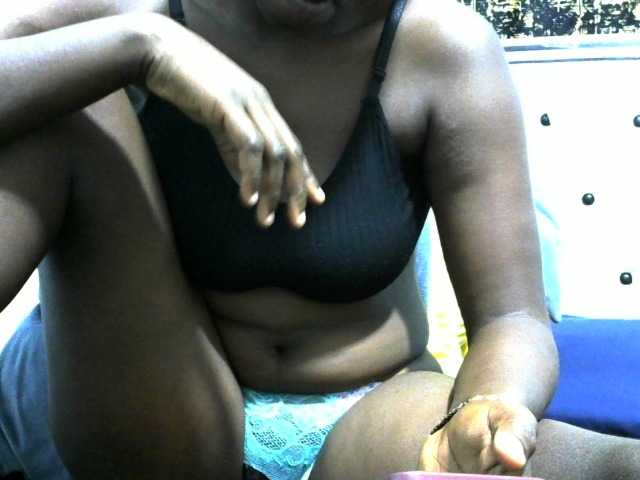 NastyEbony002 live cam on BongaCams