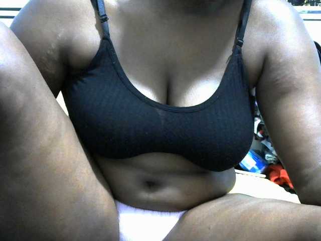 NastyEbony002 live cam preview