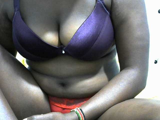 NastyEbony002 live cam on BongaCams