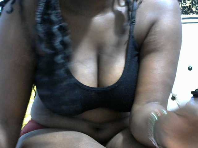 NastyEbony002 live cam on BongaCams