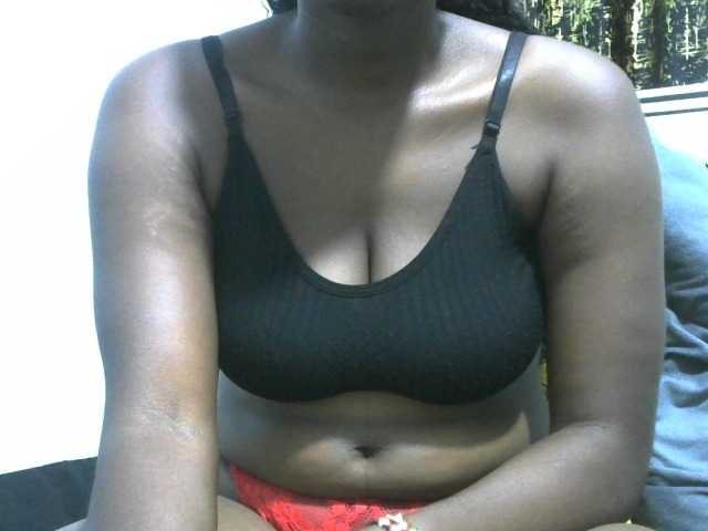 NastyEbony002 live cam on BongaCams