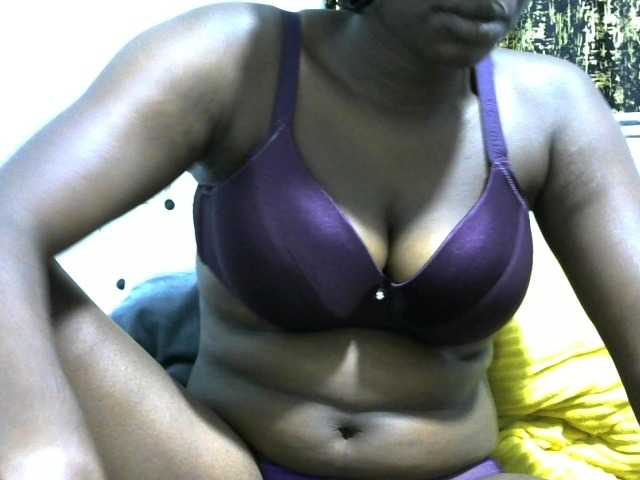 NastyEbony002 live cam on BongaCams