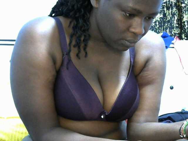NastyEbony002 live cam on BongaCams
