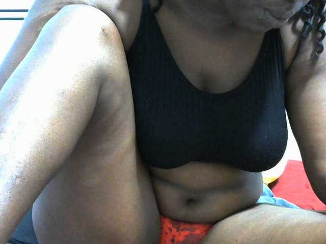 NastyEbony002 live cam on BongaCams