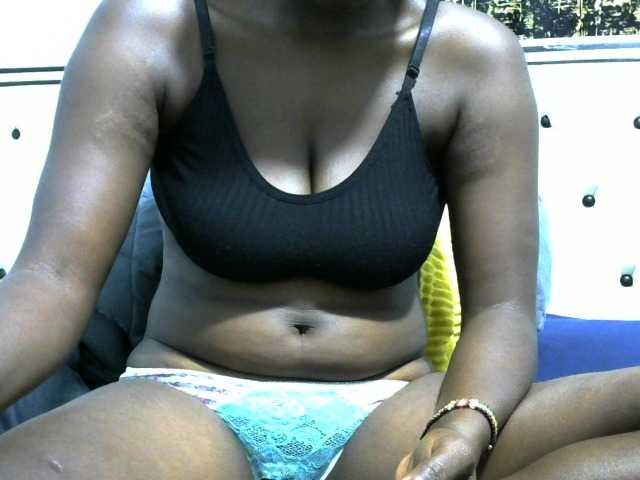 NastyEbony002 live cam on BongaCams