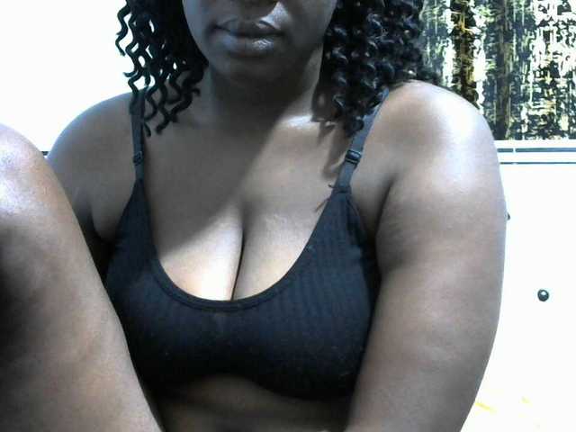 NastyEbony002 live cam on BongaCams