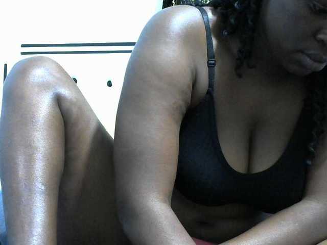 NastyEbony002 live cam on BongaCams