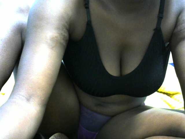 NastyEbony002 live cam on BongaCams