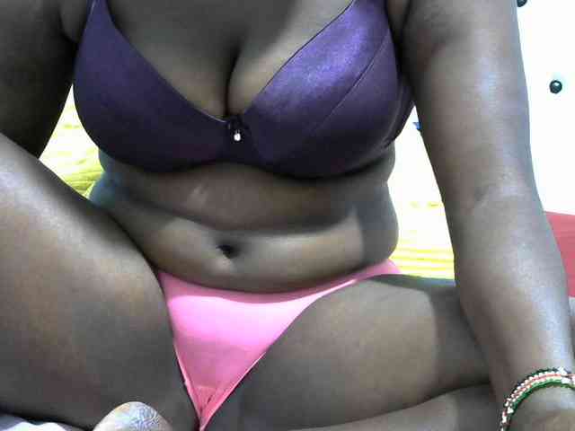 NastyEbony002 webcam
