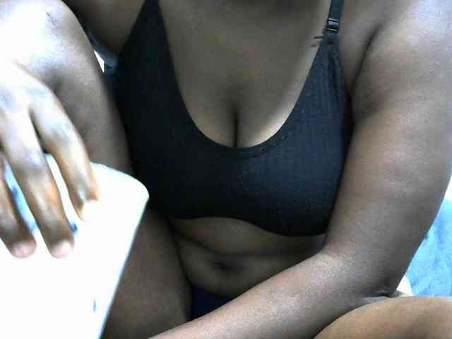 NastyEbony002 webcam