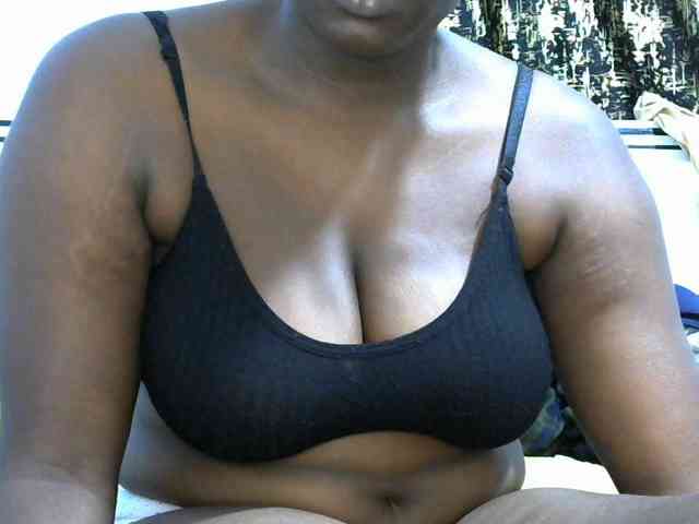 NastyEbony002 webcam