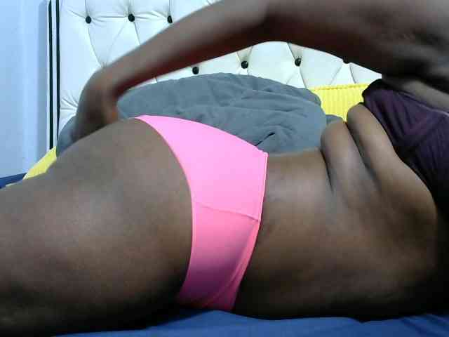 NastyEbony002 webcam