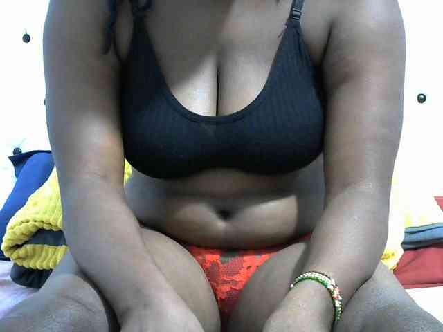 NastyEbony002 webcam