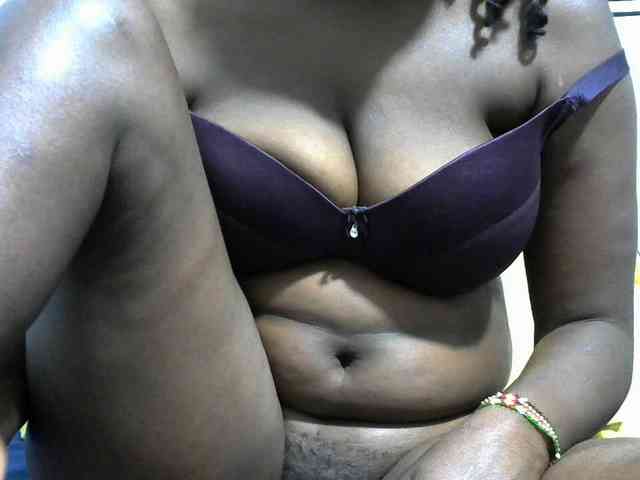 NastyEbony002 webcam