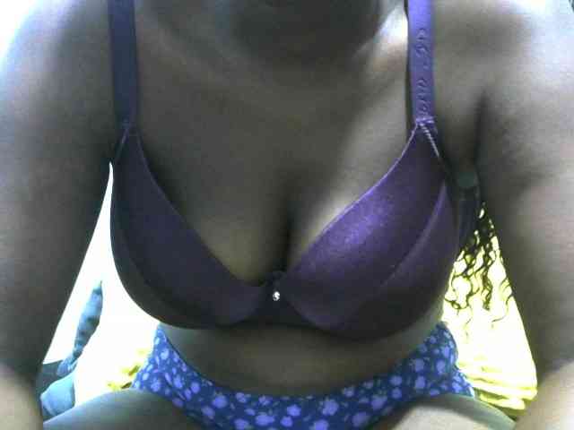 NastyEbony002 webcam