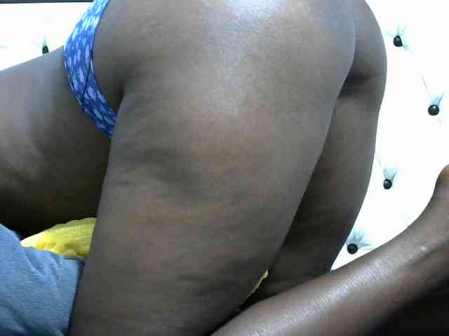 NastyEbony002 webcam