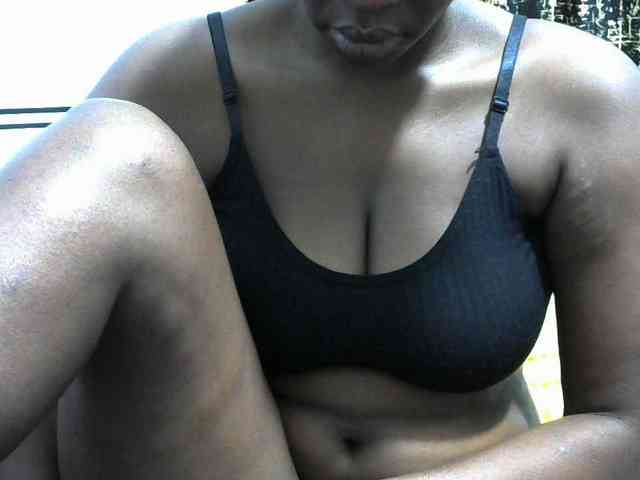 NastyEbony002 webcam