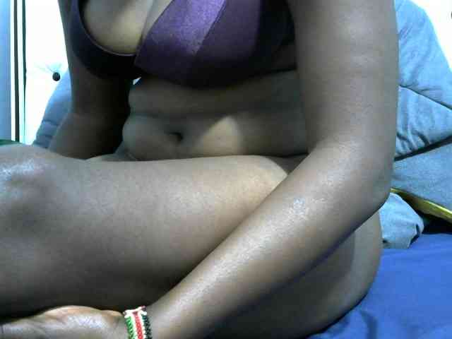 NastyEbony002 webcam