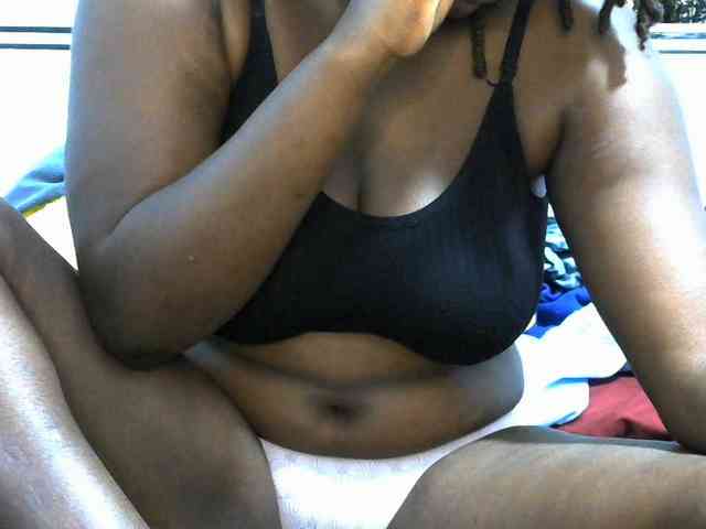 NastyEbony002 webcam