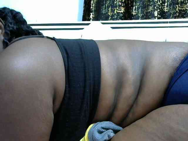 NastyEbony002 webcam