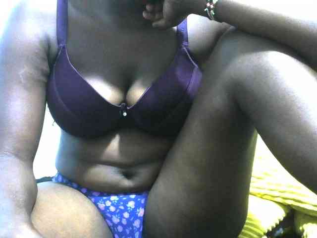 NastyEbony002 webcam