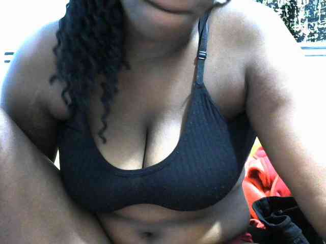 NastyEbony002 webcam