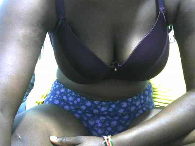 NastyEbony002 webcam