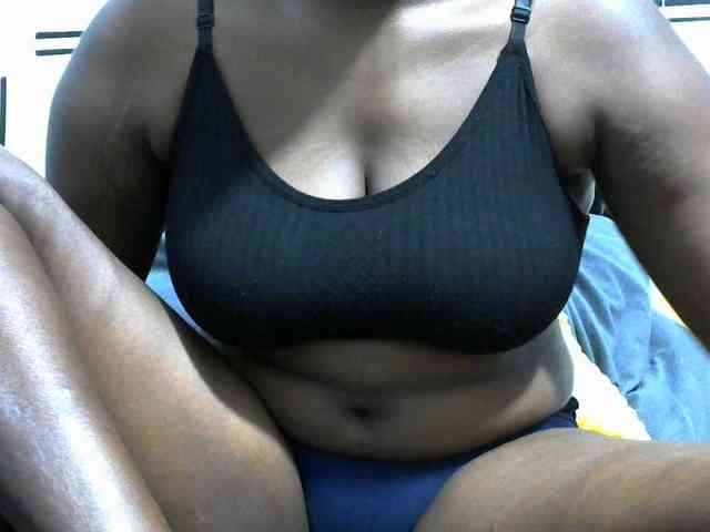 NastyEbony002 webcam