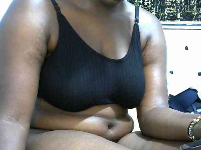 NastyEbony002 webcam