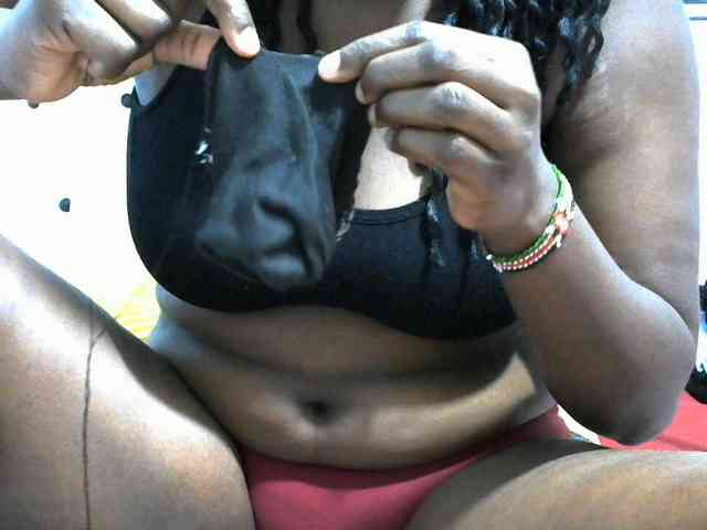 NastyEbony002 webcam