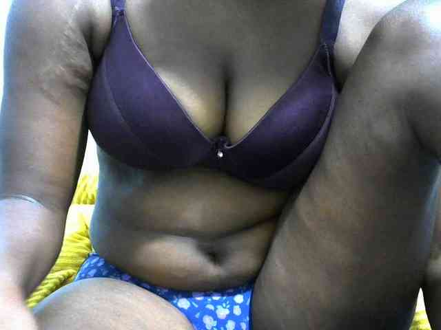 NastyEbony002 webcam