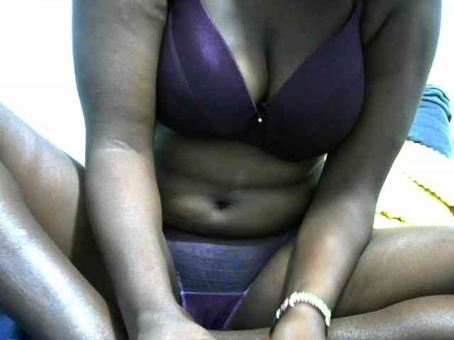 NastyEbony002 webcam