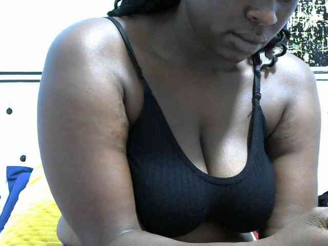 NastyEbony002 webcam