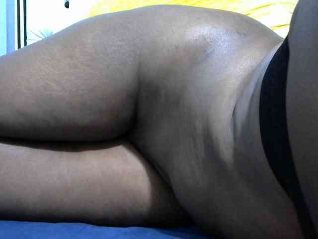 NastyEbony002 webcam