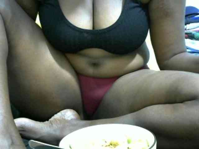 NastyEbony002 webcam