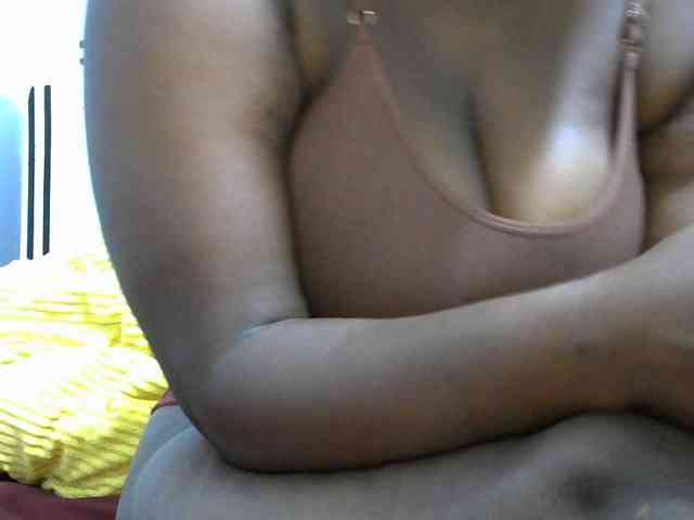 Model: NastyEbony002