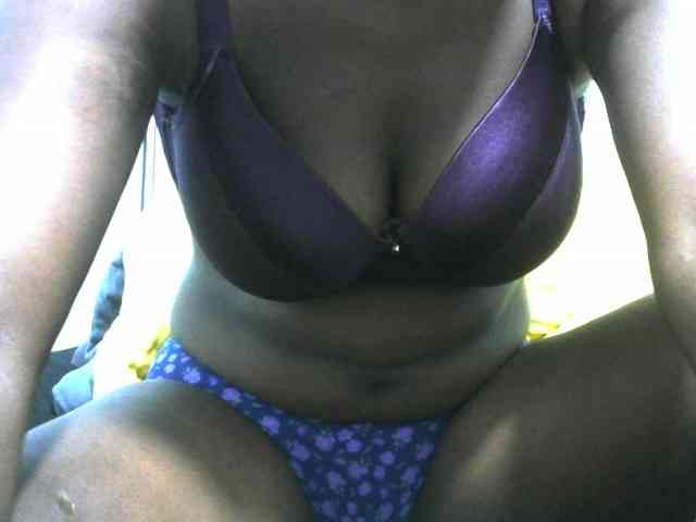 NastyEbony002 webcam