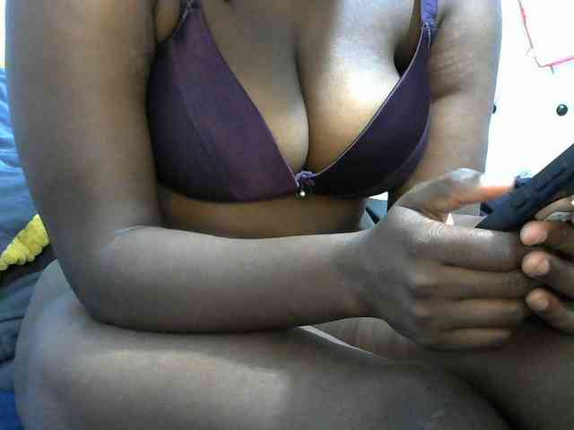 NastyEbony002 webcam