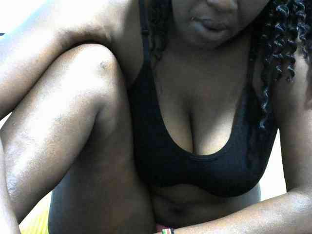 NastyEbony002 webcam