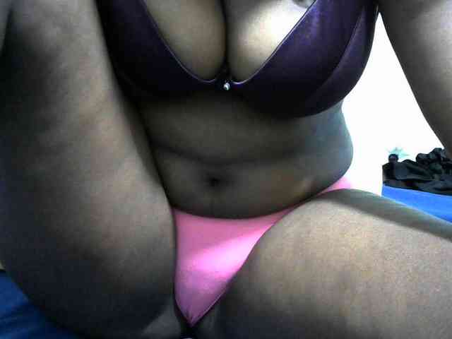 NastyEbony002 webcam