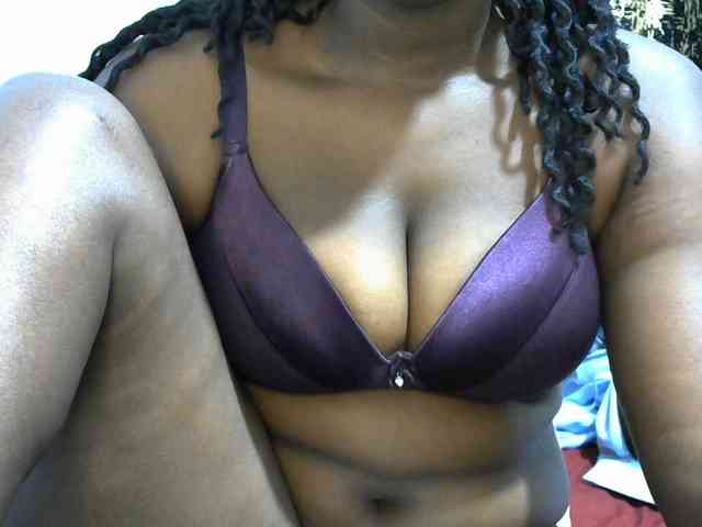 NastyEbony002 webcam