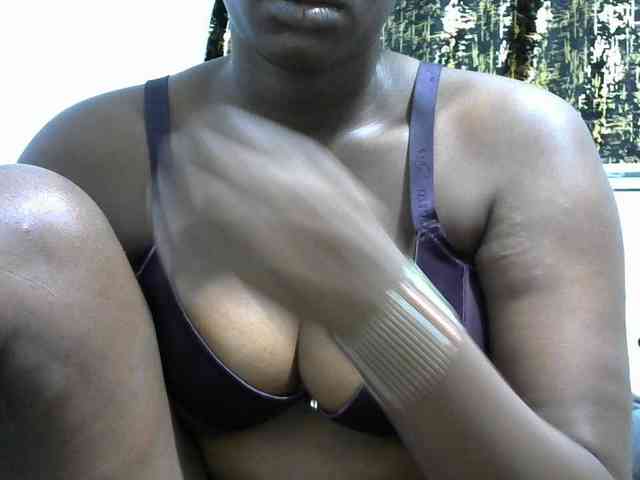NastyEbony002 webcam