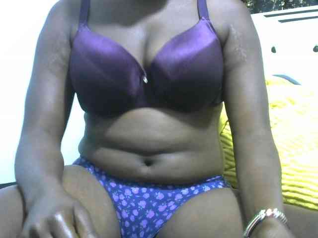 NastyEbony002 webcam