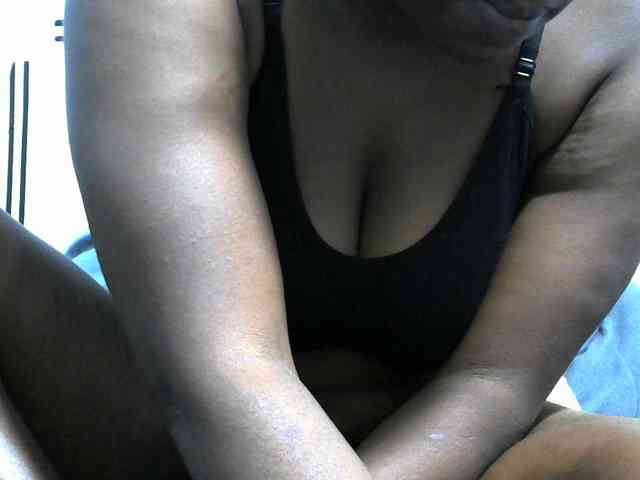 NastyEbony002 webcam